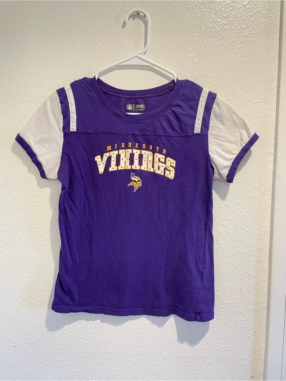 💜 Women's BLING Minnesota Vikings NFL Gameday Tee M 🏈